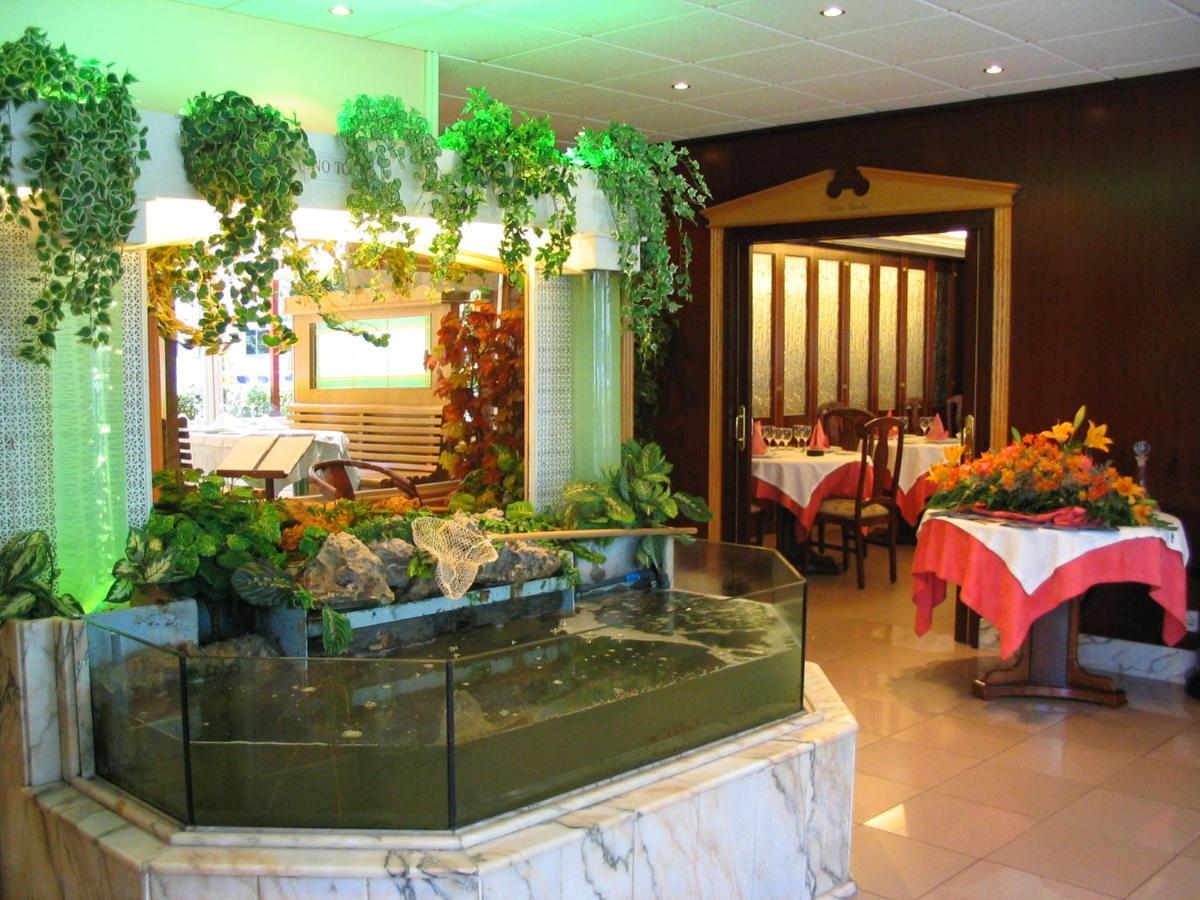 Hotel Isabel Isla Plana Restaurant foto